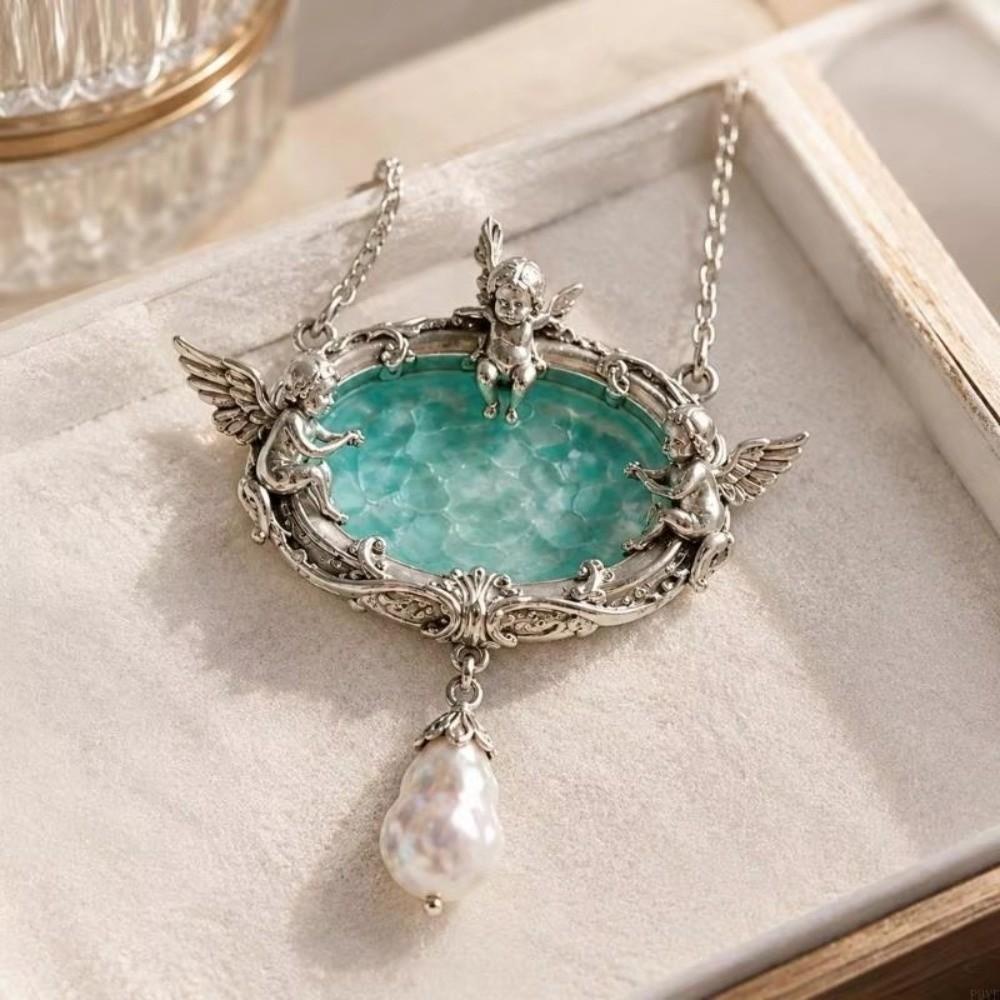 Retro Design Clavicle Chain Embossed Detail Wishing Fountain Necklace  Vintage Fashion