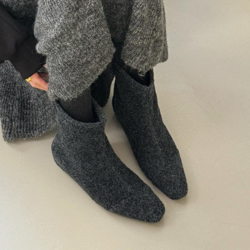 Korean simple woolen inner height-increasing short boots for women's 2025 autumn and winter new versatile and thin zipper thin boots