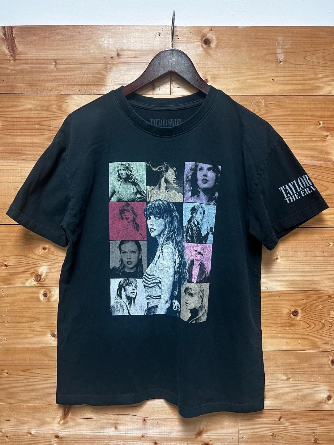 Official Taylor Swift The Eras Tour Black Graphic T-Shirt Merchandise Medium Unisex T-Shirt XXL