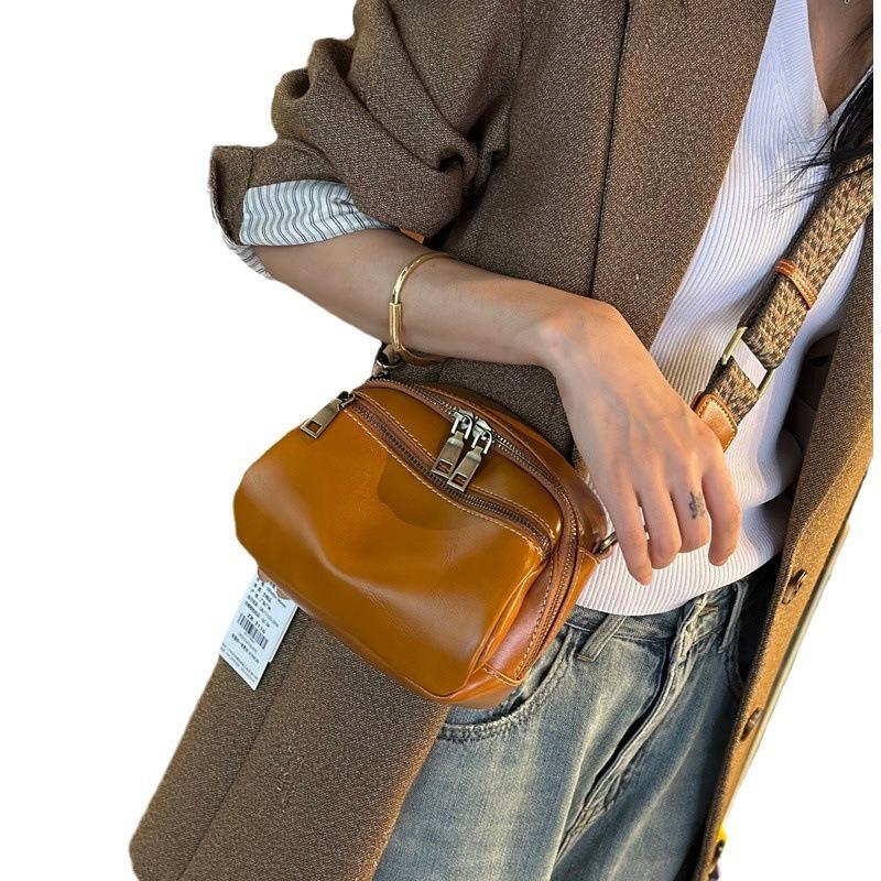 Leather Women's Bags, Small Bags, New High-end Textured Messenger Bags, Niche Versatile Mobile Phone Bags, Cowhide Shoulder Bags.