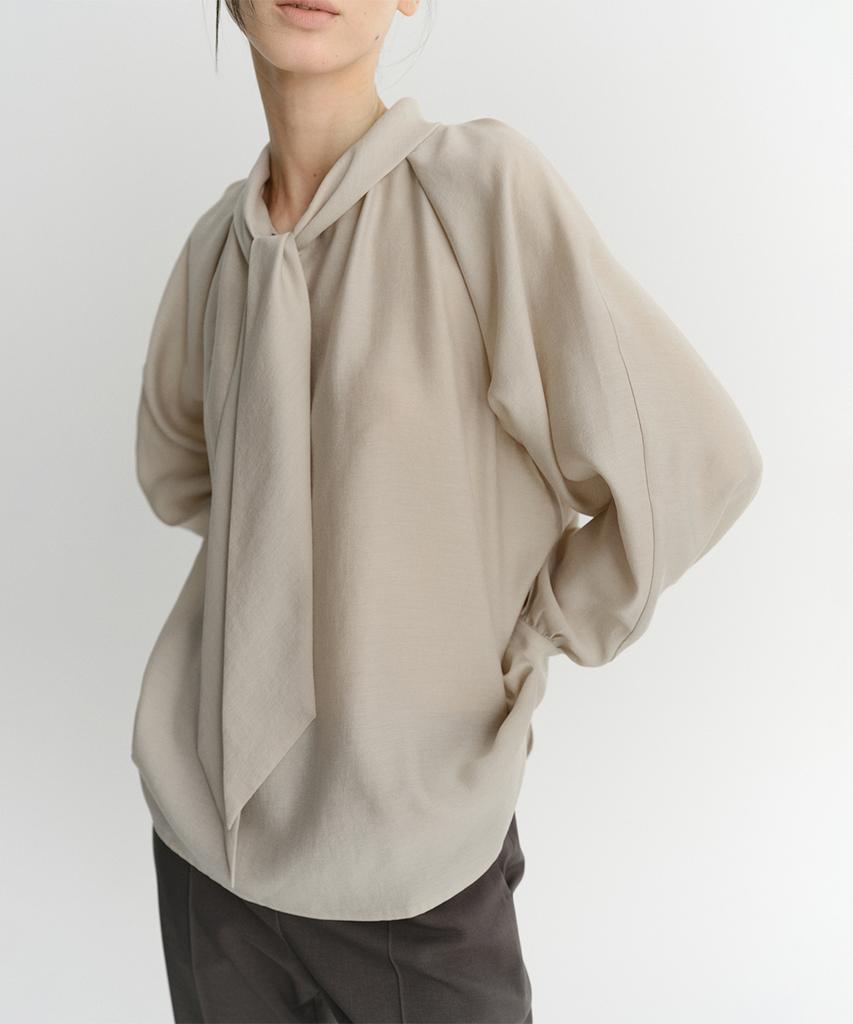 Ia Tie Shirring Blouse (Beige)