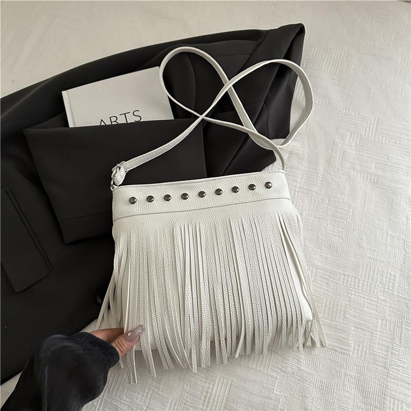 Tassel Rivet Large-capacity Bag Women's New Women's Bag Simple and Popular Women's Shoulder Bag Simple Messenger Bag
