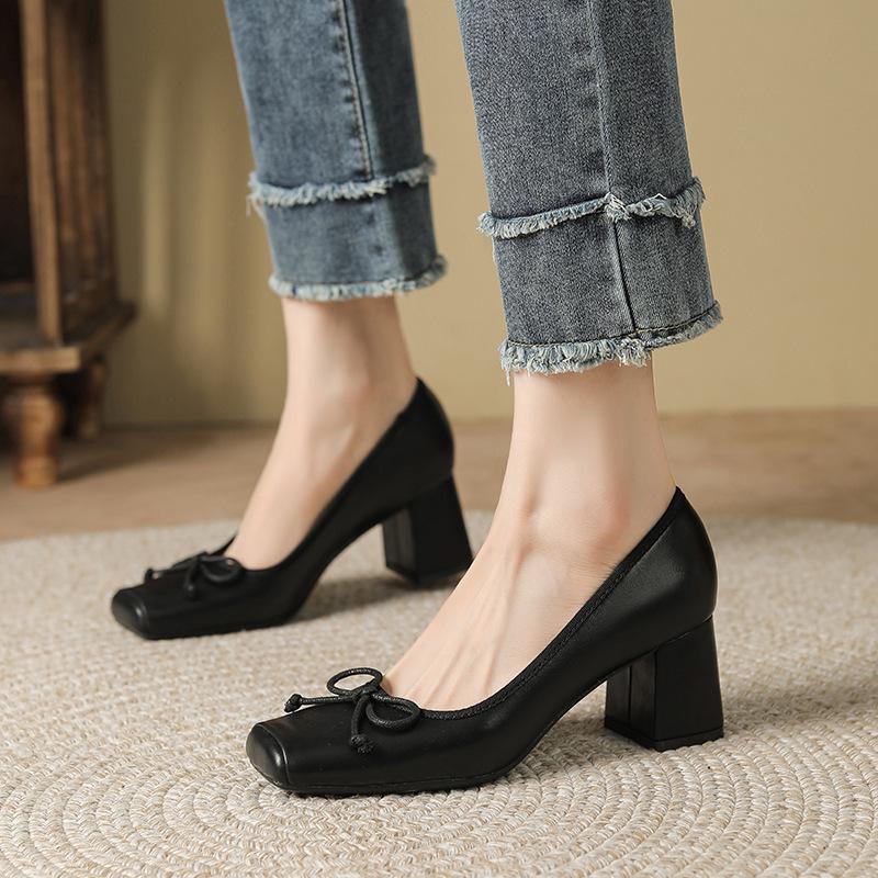 6669-6 French Temperament Bow Sheepskin Pig Nose Single Shoes Square Head Thick Heel High Heels Autumn New