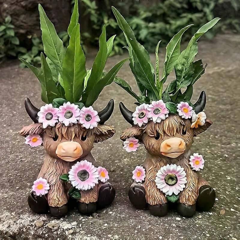 Valentine's Day Highland Cow Figurines Love Heart Rose Highland Cow Gnomes Scottish Resin Statue Calf Lovers Romantic Gifts for Home Kitchen Office Ti
