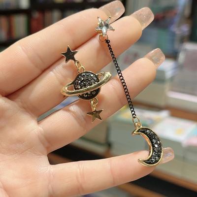 Ladies' Black Star Moon Asymmetrical Earrings, with A New Fashionable and Charming Design, A Party Eye-catching and Cute Pendant Jewelry Gift Item.