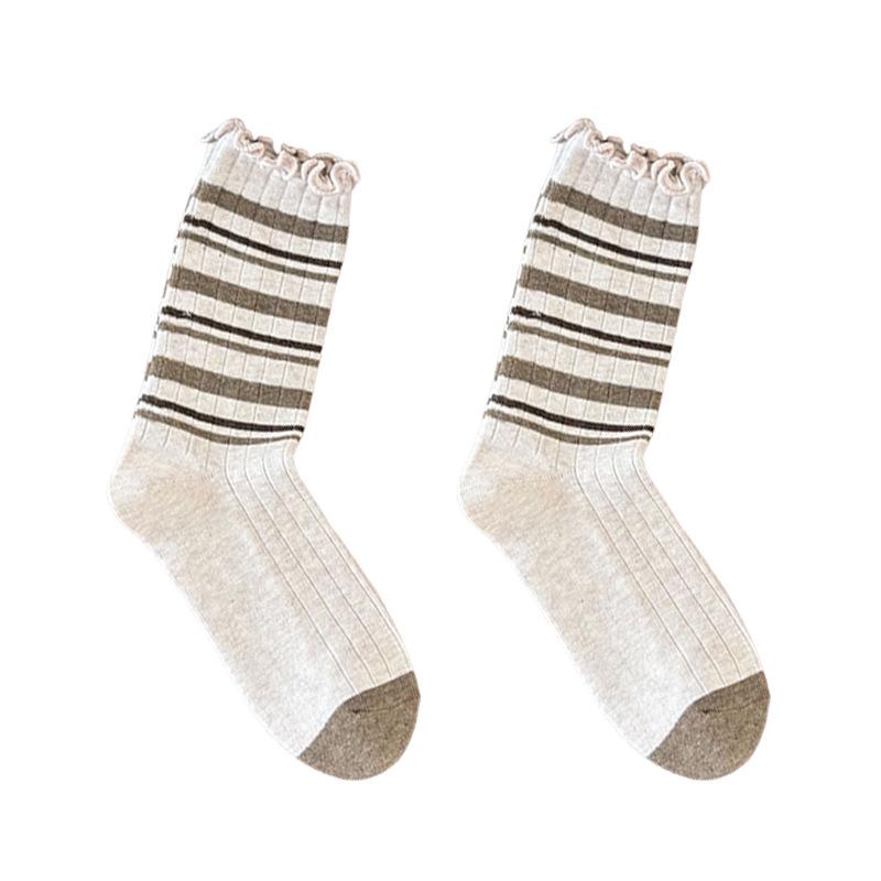 Female Spring and Autumn Thick Thread Aguel Edge Cloth Label In The Tube Pile Pile Cotton Socks