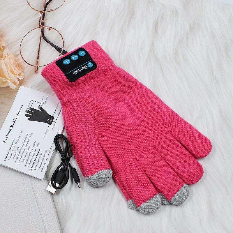 Thick and Warm Touch Screen Bluetooth Gloves That Can Be Used for Answering Calls and Music Players