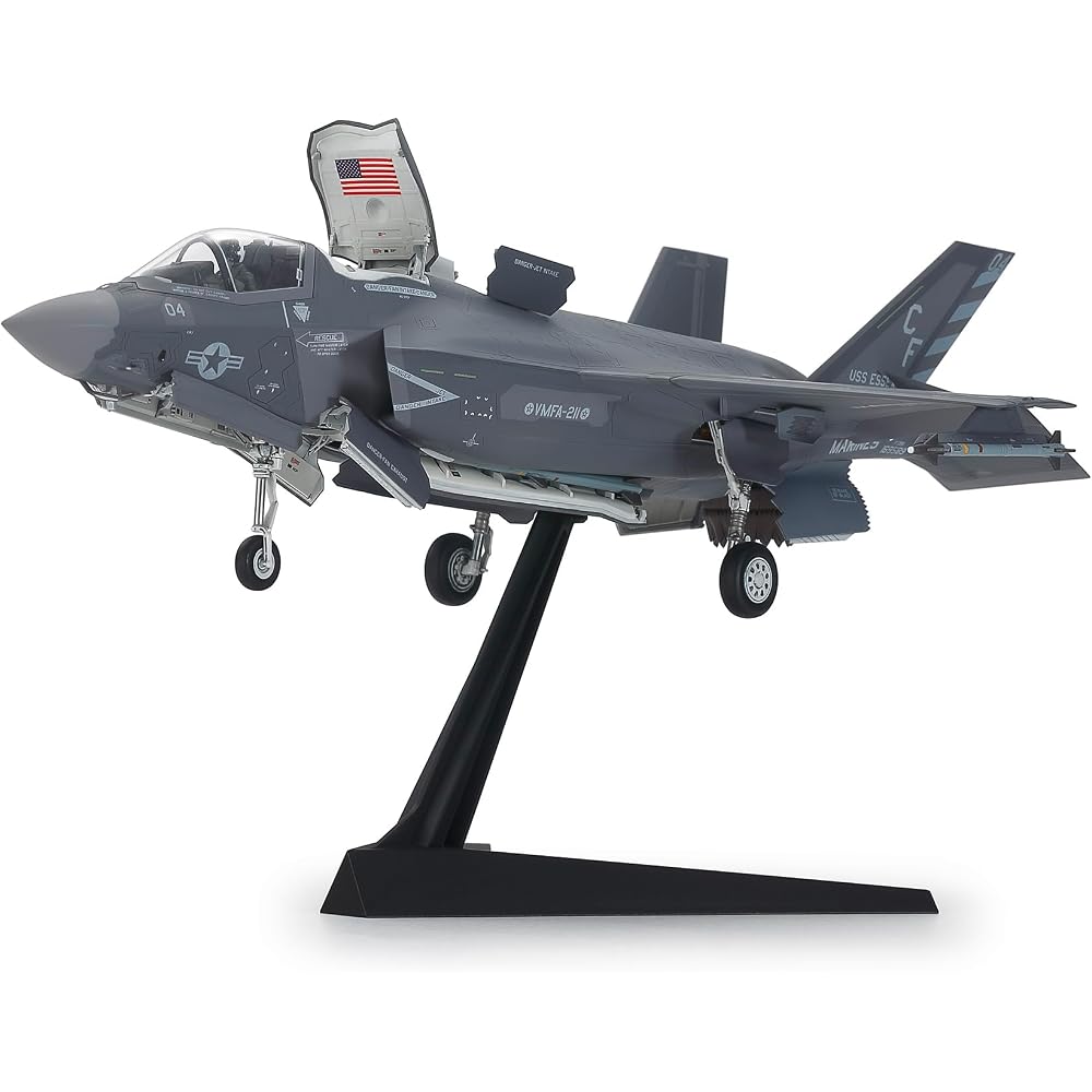 Tamiya (TAMIYA) 1/72 Warbird Collection Series No.93 Lockheed Martin F-35B Lightning II Plastic M...