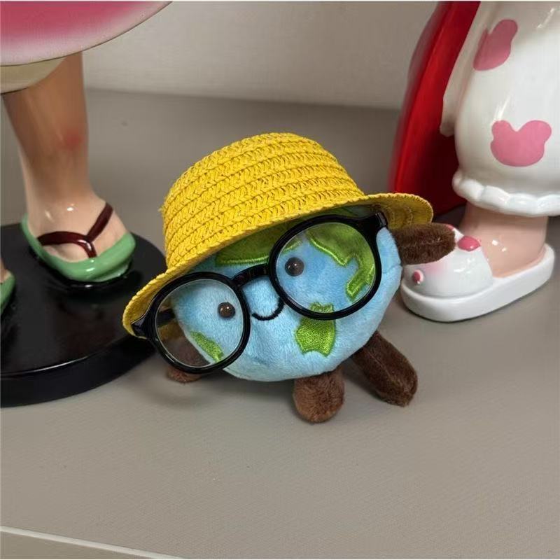 Cute Plush Earth Keychain with Hat and Glasses Kawaii World Globe Planet Pendant Stuffed Toy Bag Charm Accessories Keyring Gift