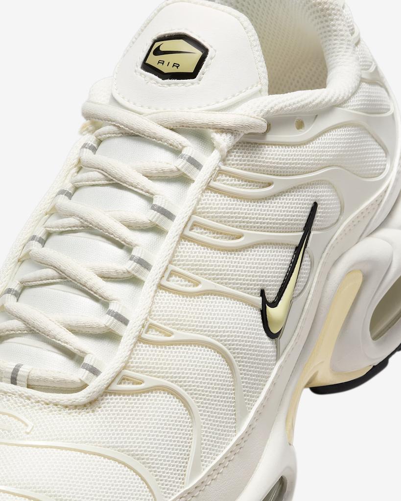 DM2362-102 Nike Air Max Plus Sail Black Alabaster (Women's)
