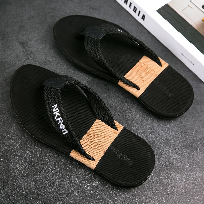 Flip-flops men's summer trend wears anti-odor and non-slip clips outside, black cool flip-flops, outdoor soft bottom sports