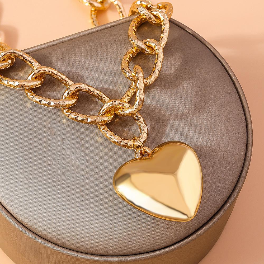 Cool Gold Color Metal Love Heart Pendant Necklace for Women Steampunk Necklace Chain Party Club Jewelry Gifts