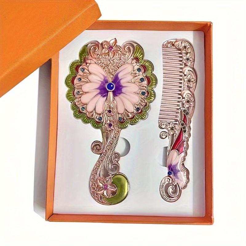 Kreativní Retro Ražený Vzor Páv Kosmetické Dekorativní Zrcátko Přenosné Přenosné Skládací Kovová Rukojeť Krása Hřeben Zrcátko