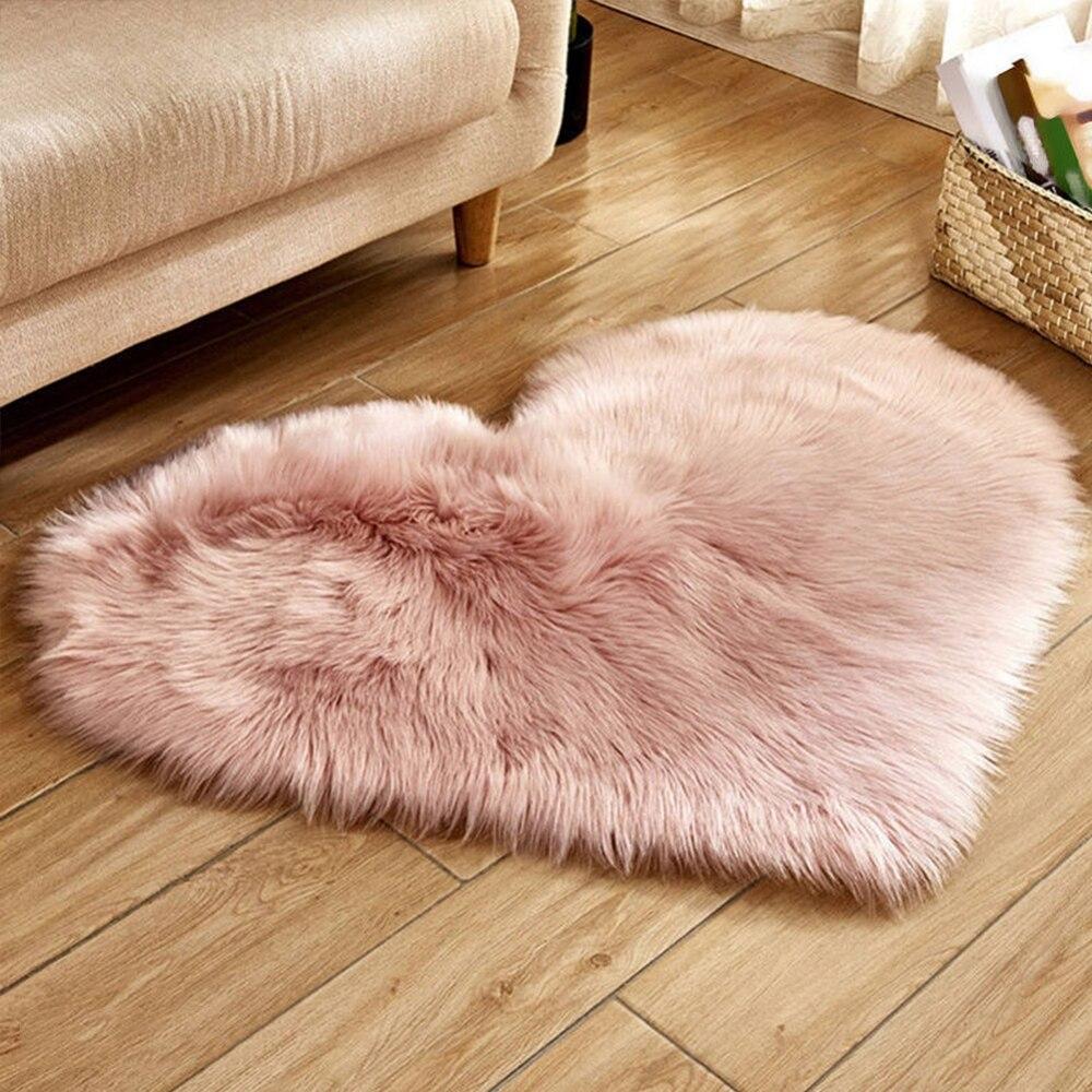 Home Textile Long Plush Living Room Heart-shaped Carpet Bedroom Bedside Mat Cute Girly Style