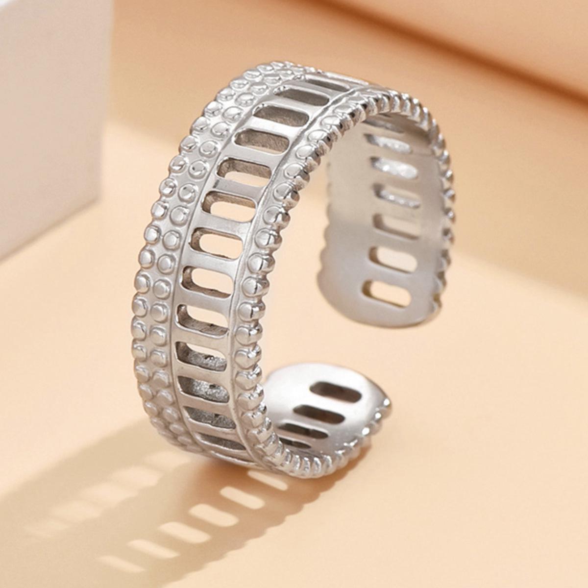 Gold-Plated Geometric Hollow Retro Ring - Adjustable Middle Eastern Style Stainless Steel Jewelry for Women