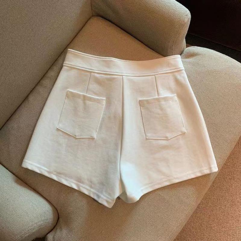 2026 Summer High-Waisted Slimming Black & White Plus Size Women's A-Line Suit Shorts