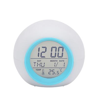 Multifunktionaler LED-Tischwecker mit 7 Farbwechseln, digitales Aufwachen