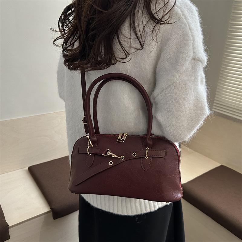 Underarm Bag - Commuter Crossbody Bag with A Retro Texture and A Shell Design Bag