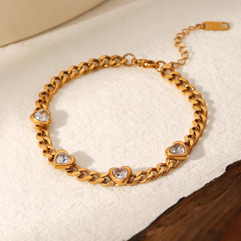 Luxurious Diamond Heart Bracelet - 18k Gold-Plated Stainless Steel with Zircon Encrusted Titanium.