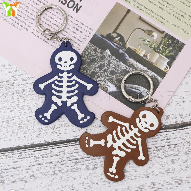 Leather keychain pendant, portable bag hanging, skull keychain, funny Halloween skull pendant