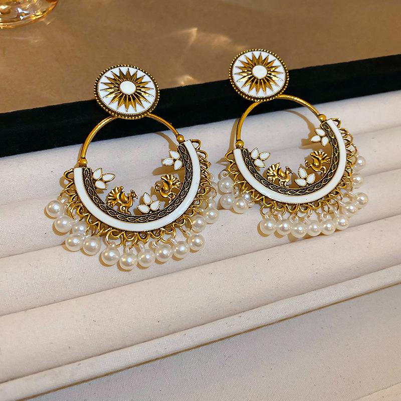 Bohemian Ethnic Style Feathers Fringed Earrings Ear Hooks Personalized Vacation Wind Ears