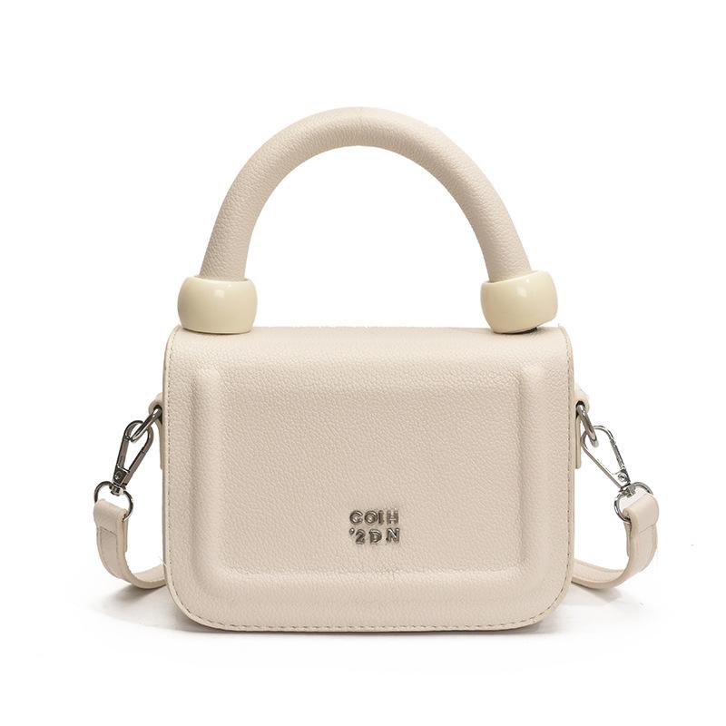 

Simple and high-value portable small square bag, the new niche trend of the season, fashionable and casual, fashionable shoulder women s bag