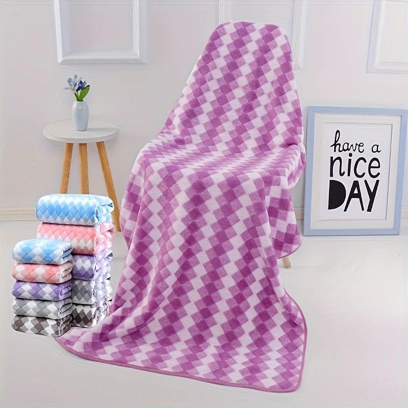 1 Pcs Big-Size Diamond Pattern Coral Fleece Bath Towel - Soft, Fast-Drying & Shower Use