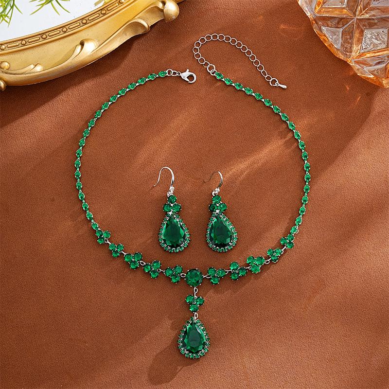 French Zirconia Water Drop Earring & Necklace Set - Elegant, Retro Clavicle Chain for a High-End Look