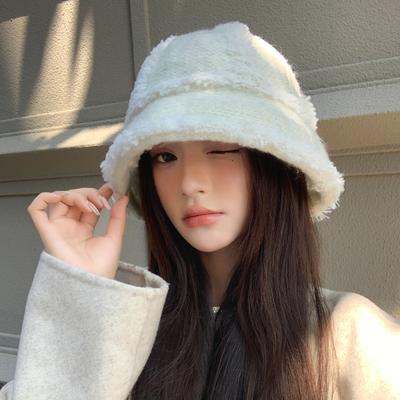 New Autumn and Winter Hats for Women In Winter Warm Face Showing Small Knitted Wool Hat Solid Color Versatile Plush Bucket Hat Trendy