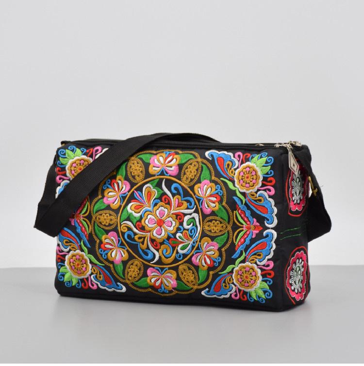 1Pc Antique Double-sided Embroidery Oblique Span Bag Small Bag Women's Canvas Shoulder Bag Portable Mobile Phone