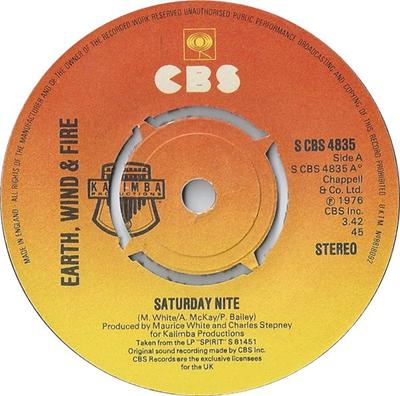 Disco de 7 pulgadas EARTH, WIND & FIRE - Saturday Nite SCBS4835 CBS 1976 Reino Unido Soul/Funk Usado