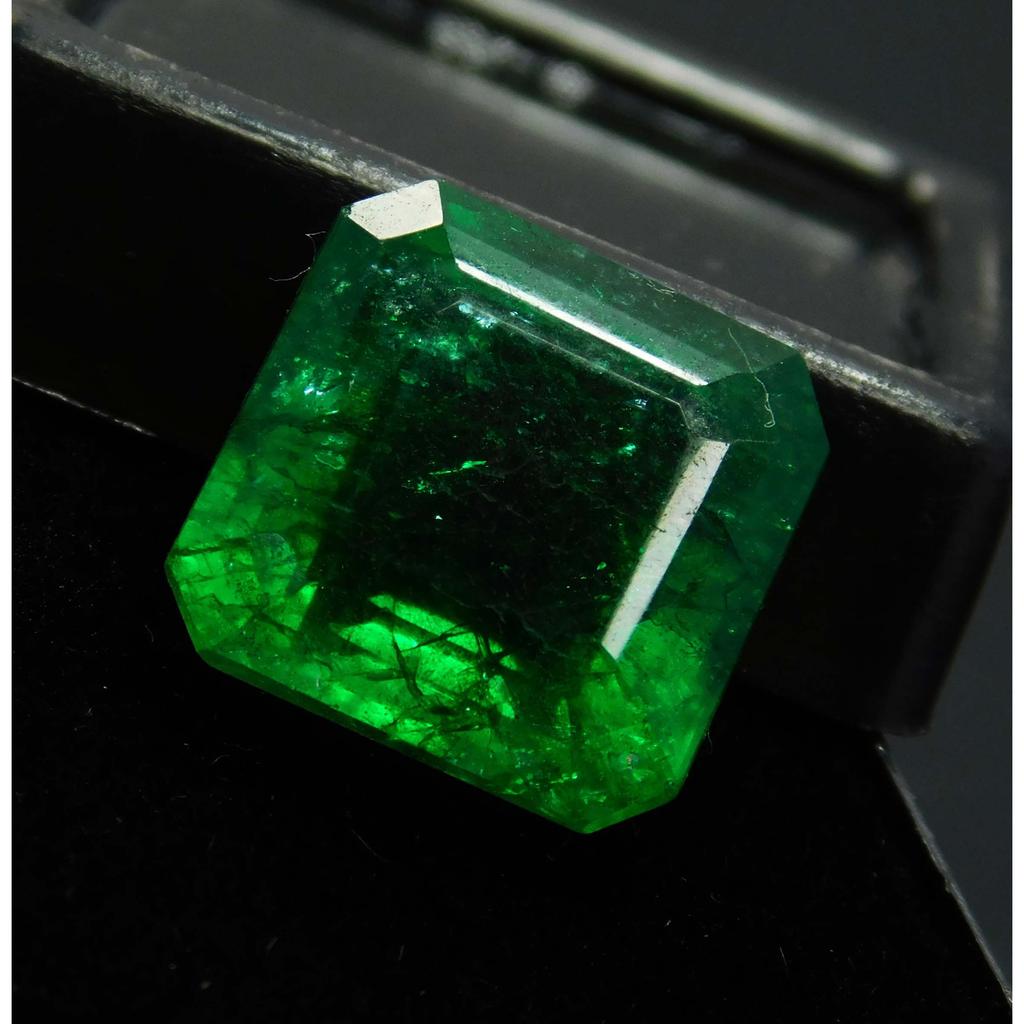Natural Green Emerald Loose Gemstone Colombian 11 Ct Square Cut for Jewelry Making and Crafts