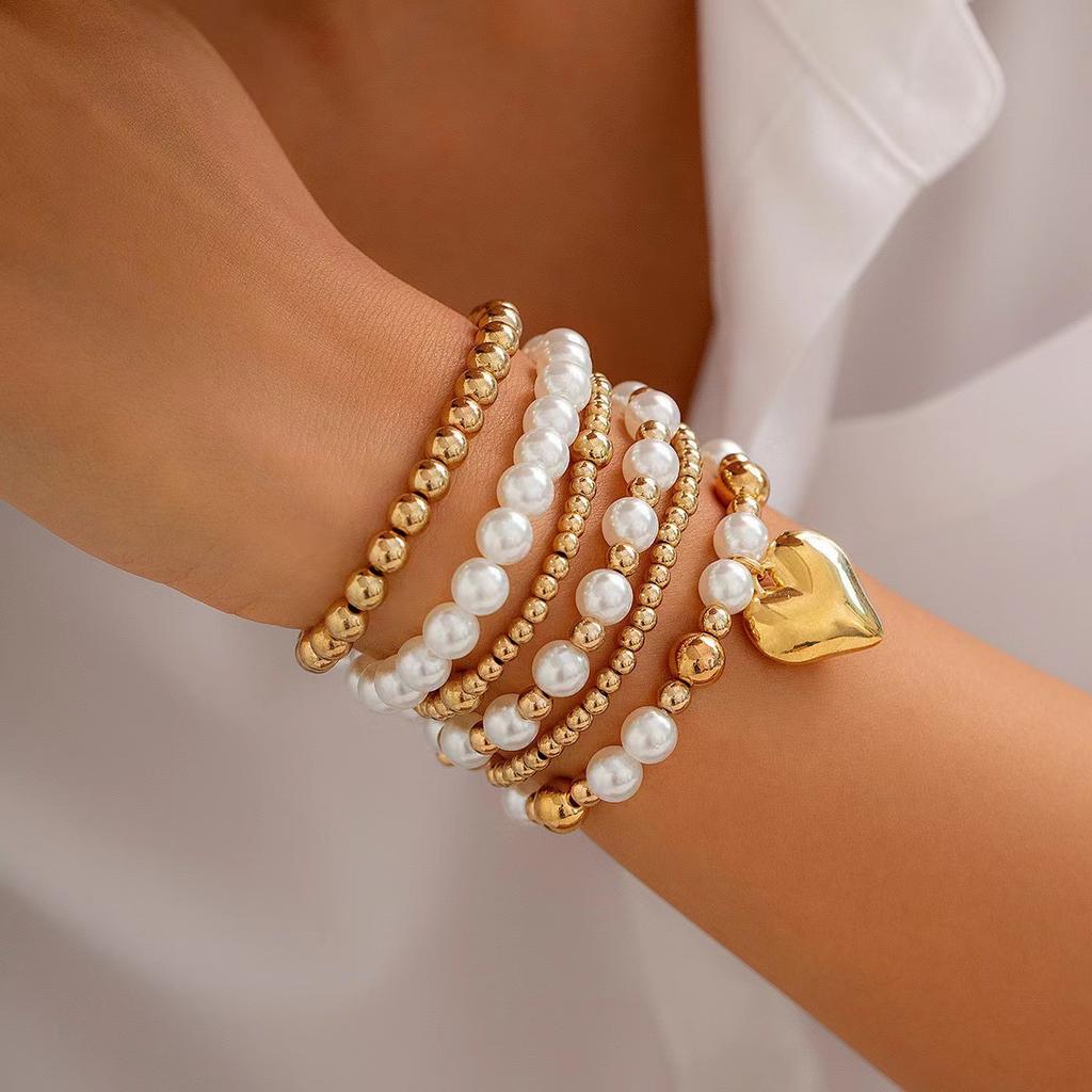 Personalized simple pearl beaded bracelet, fashion sense love hollow bracelet set