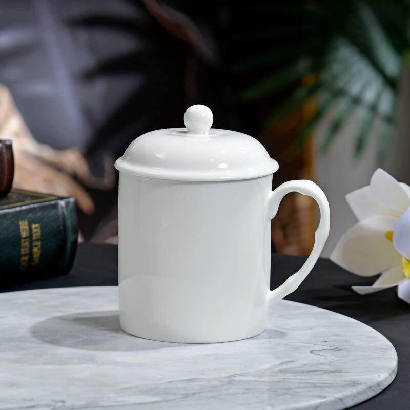 

Golden Lion Bone China Tea Cup