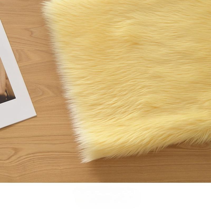 4cm Plush Fabric Soft and Smooth Fursuit Fur Fabric 50x160cm DIY Clothing Doll Decorative Shaggy Fur Handmade Material