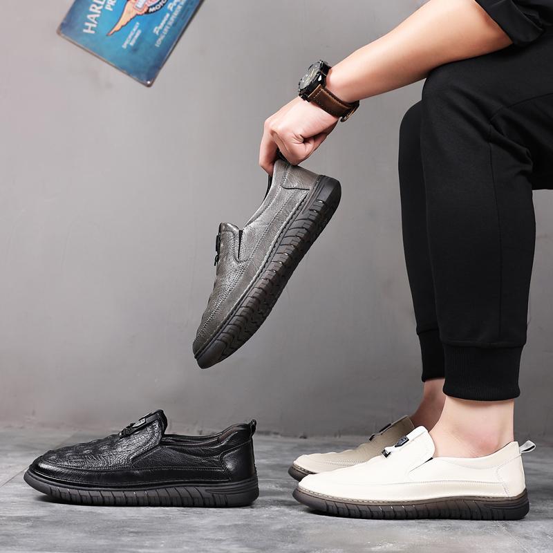 Fashion High Quality Mens Loafers Two Layer Leather Lightweight Slip on Comfy Versatile Men Casual Shoes Breathable Men Driving Footwear