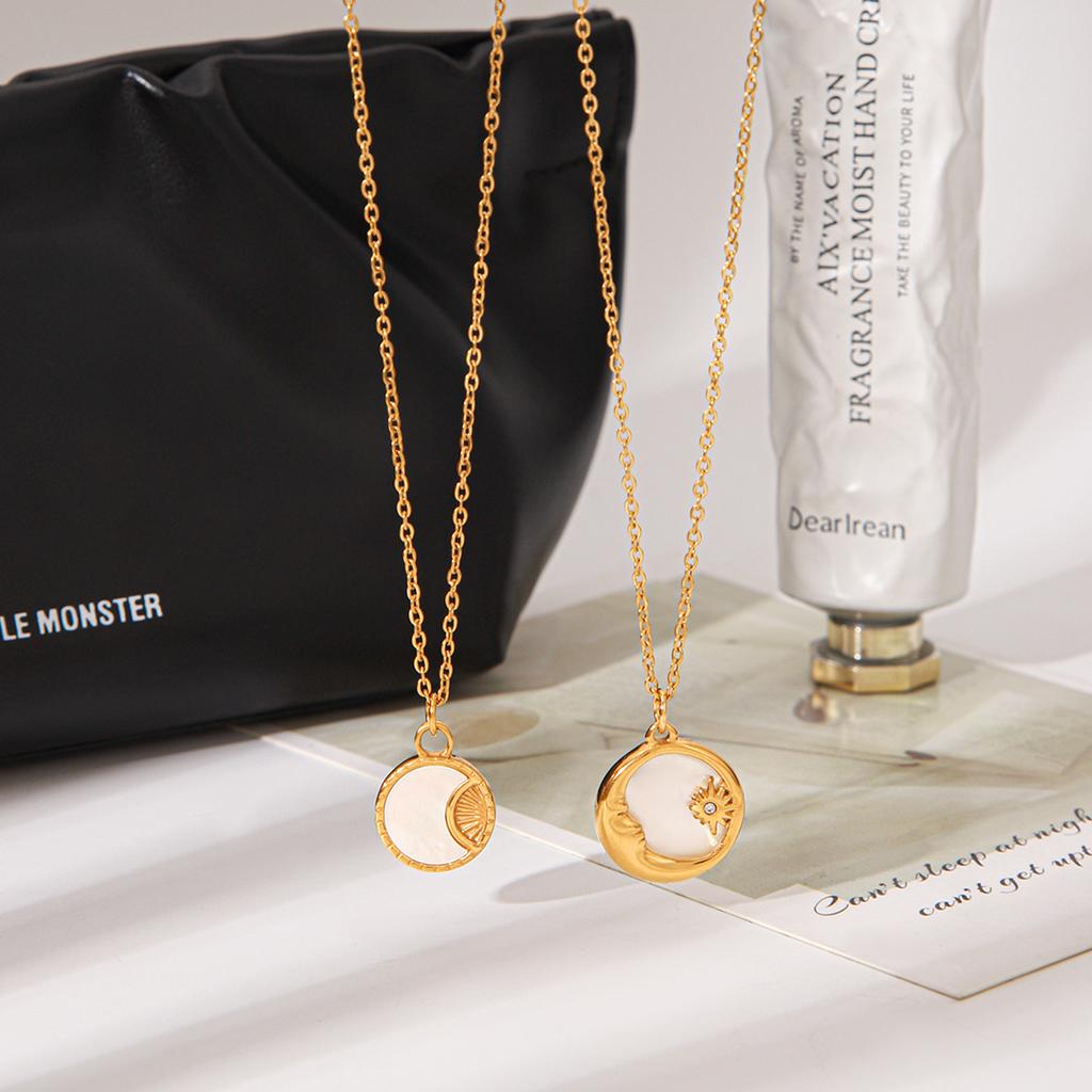 White Mother-of-Pearl Sun and Moon Necklace, Niche Light Luxury High-end, Non-fading, Versatile Clavicle Chain Jewelry
