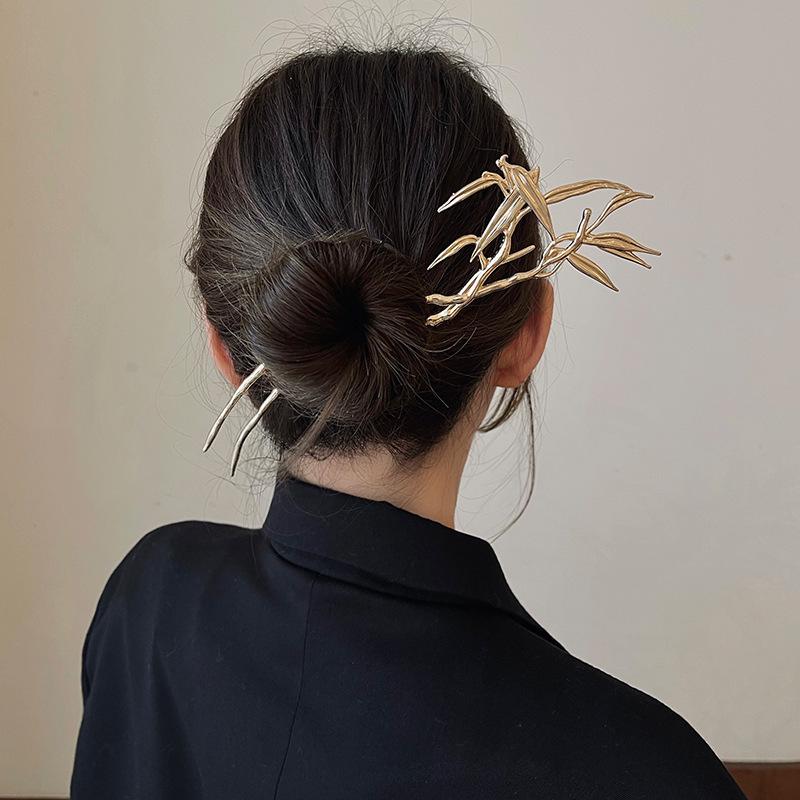 Exquisite Vintage-Inspired Tassel Hairpin for Women - Elegant Hanfu Cheongsam Style Headdress