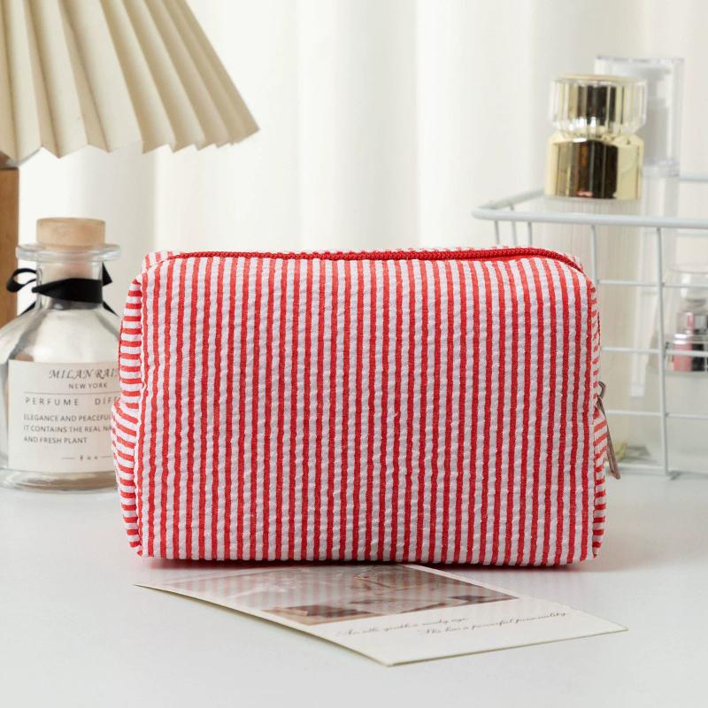 Women Large Capacity Toiletry Bag Embroidered Striped Travel Cosmetic Storage Bag And Makeup Bag Seersucker Portable Handbag Storage