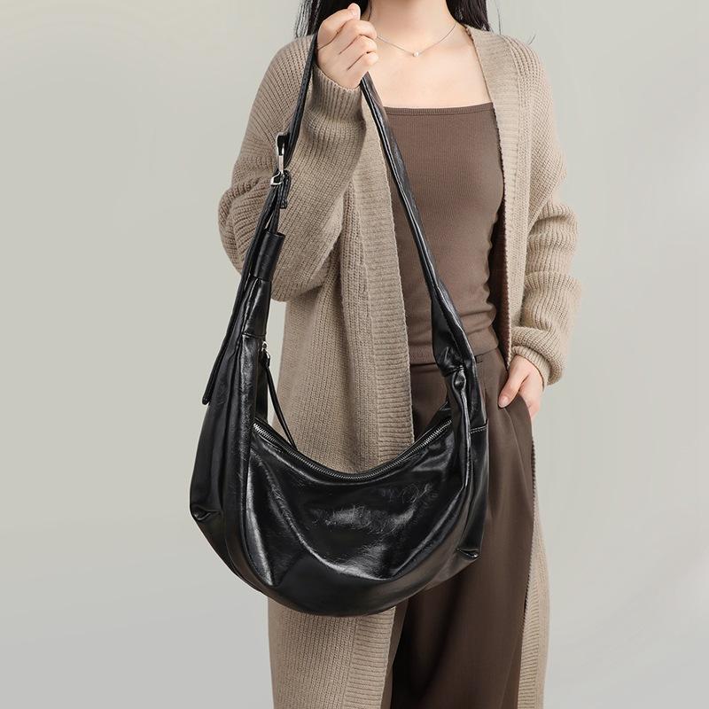 Bag Women'S Crossbody Women'S Bag Large Capacity Dumpling Bag Versatile Shoulder Underarm Bag Luggage