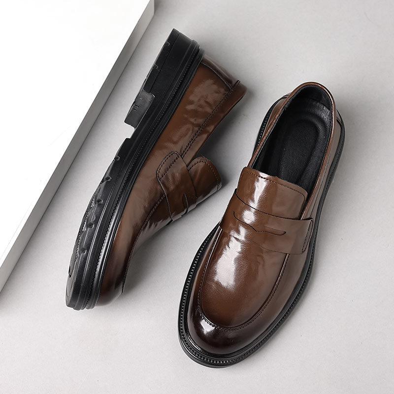 

Men s leather shoes 2026 casual set foot soft soled shoes wear-resistant and versatile trendy loafers 44 коричневий