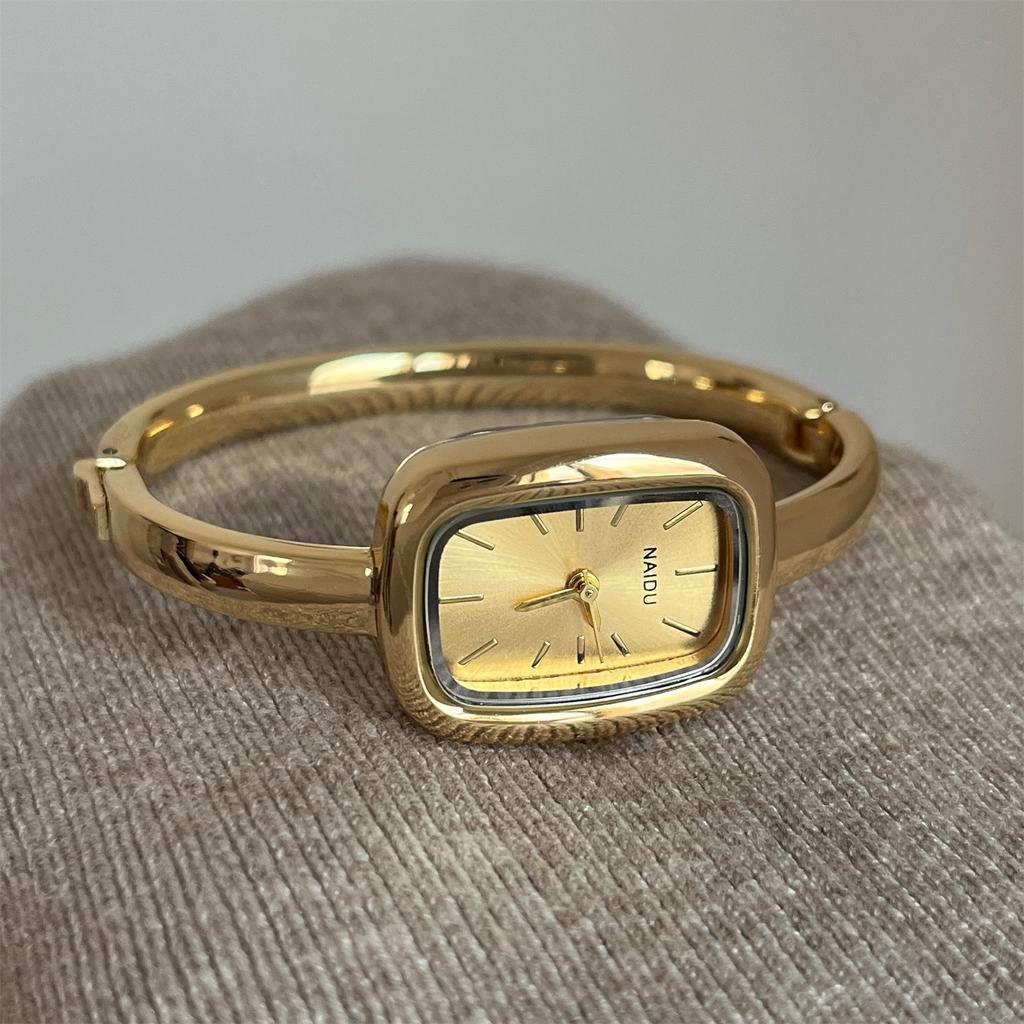 Niche Personality Design Sense South East Asia Light Luxury High-End Women'S Watch Exquisite Women'S Bracelet Watch
