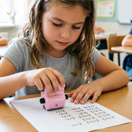 Set de Tampons Roulants Mathématiques 4 en 1 Addition Soustraction Multiplication Division Outil d'Entraînement Tampon Enseignant Numérique Aléatoire pour Enfants Utilisation en Classe à la Maison