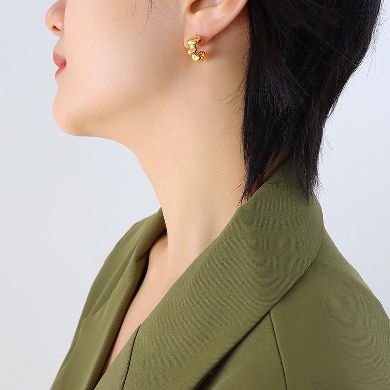 Minimalist C-Shape Korean Style Titanium Steel Stud Earrings - Gold Plated Fashion Piece for Women