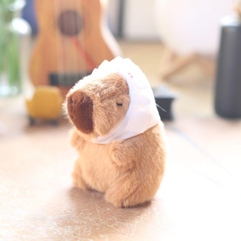Kawaii Kapibala Plush Pendant Cartoon Capybara Keychain Backpack Pendant Cute Plush Doll Keychain Desktop Ornament Car Pendant