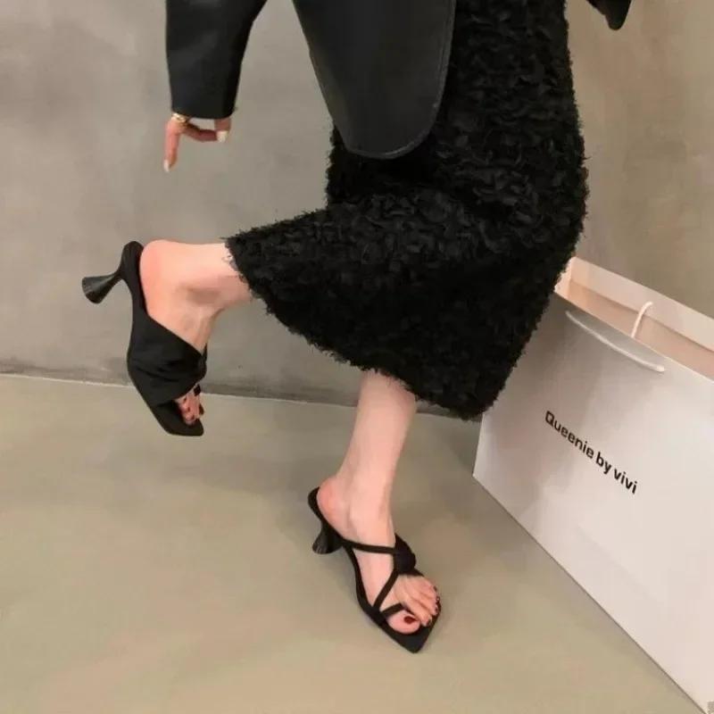 Designer Summer Woman Slippers Fashion Clip Toe Slip On Slides Shoes Ladies Outdoor Dress High Heel Sandalias 35-40