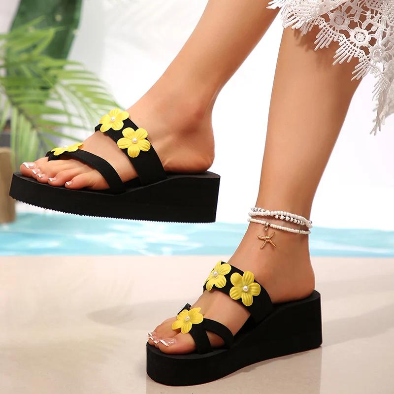 Fashion Flower Decor Clip Toe Flip Flops Women Pearl Decor Platform Latest Woman Slippers Summer Outdoor Non Slip Vacation Slides Mujer