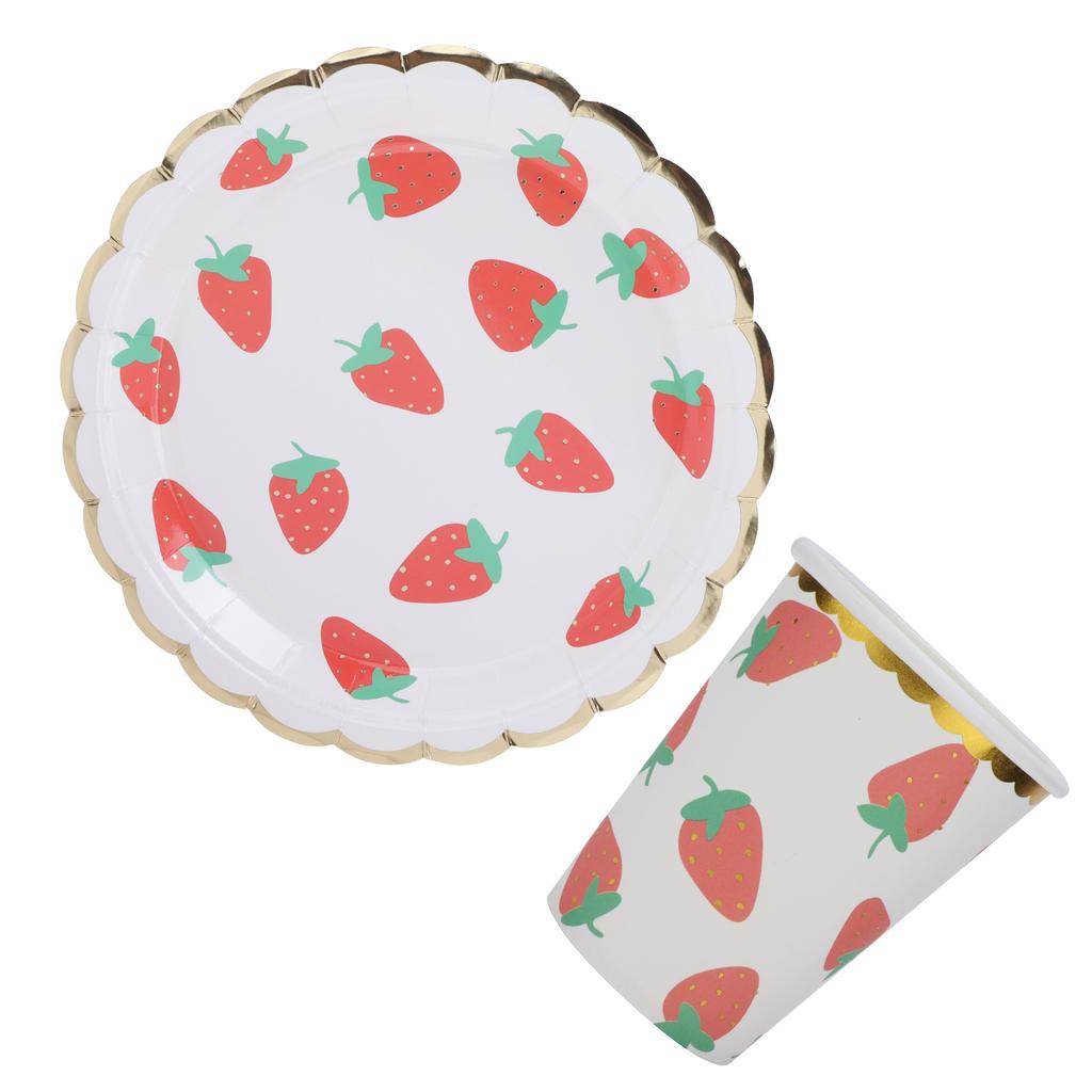 10Pcs Party Tableware Disposable Strawberry Pattern Tableware Set for Birthday Parties Seaside Parti