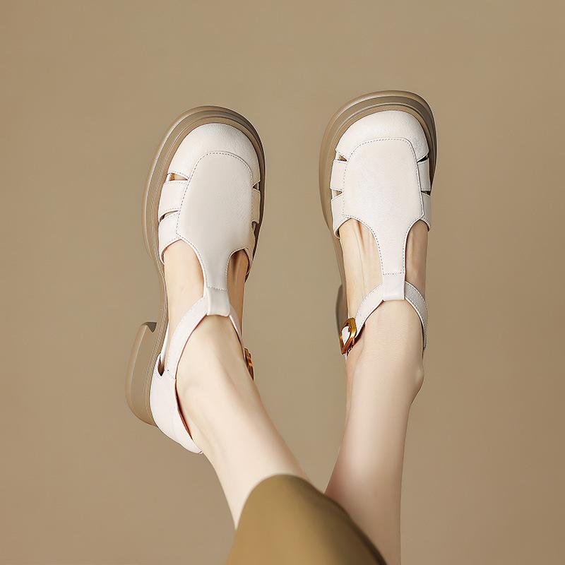 Hollow Thick-soled Bag Head Sandals Women's 2025 Summer New Round Head Middle Heel T-shaped Shoes Versatile Retro Pig Cage Shoes
