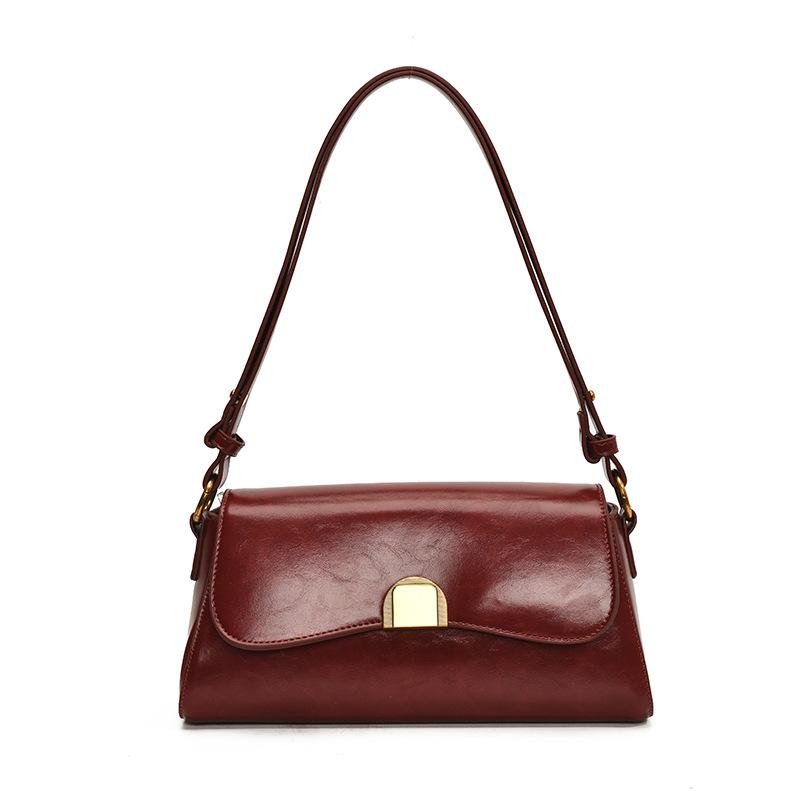 Premium texture underarm bag women's new retro oil wax leather shoulder messenger bag niche versatile baguette bag